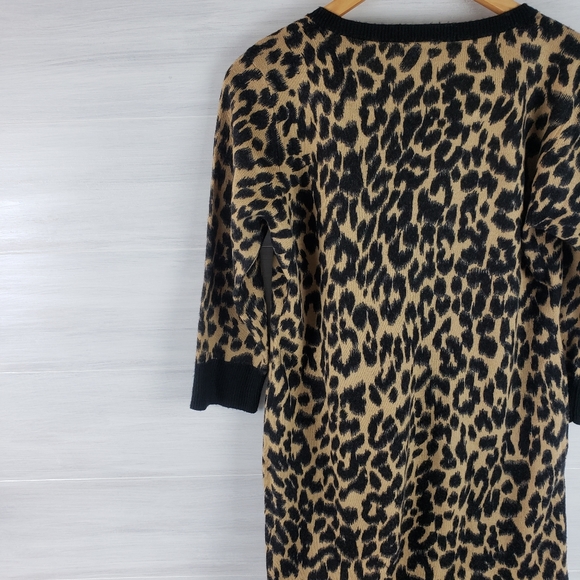 Roz & Ali Leopard Print Sweater Dress - Picture 13 of 15